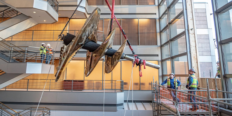 Specialized Rigging Services: From CNC Machines to Sculptures⚡